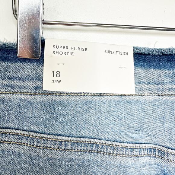 NWT American Eagle Outfitters Super High Rise Shortie Jean Denim Shorts 18 34W - Picture 4 of 5